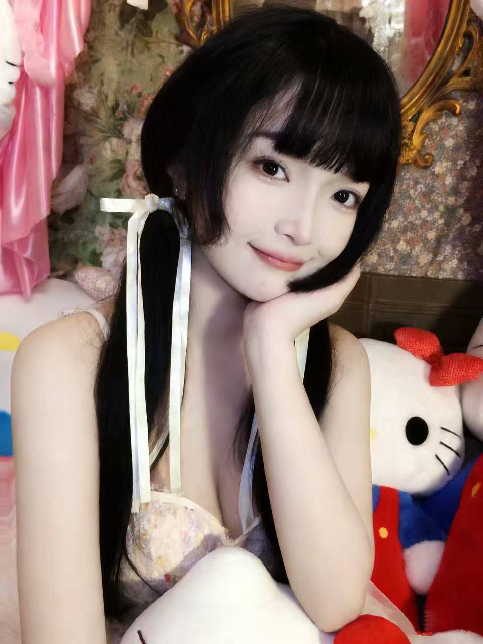 B943