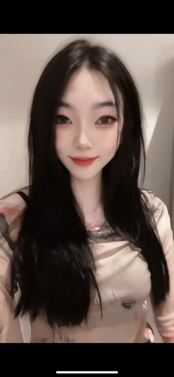 D696