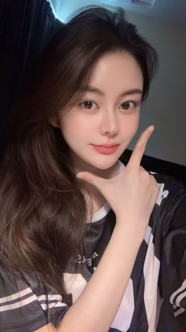 D811