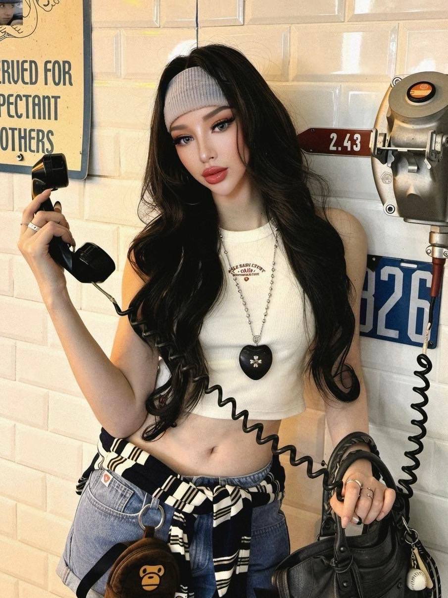 E154