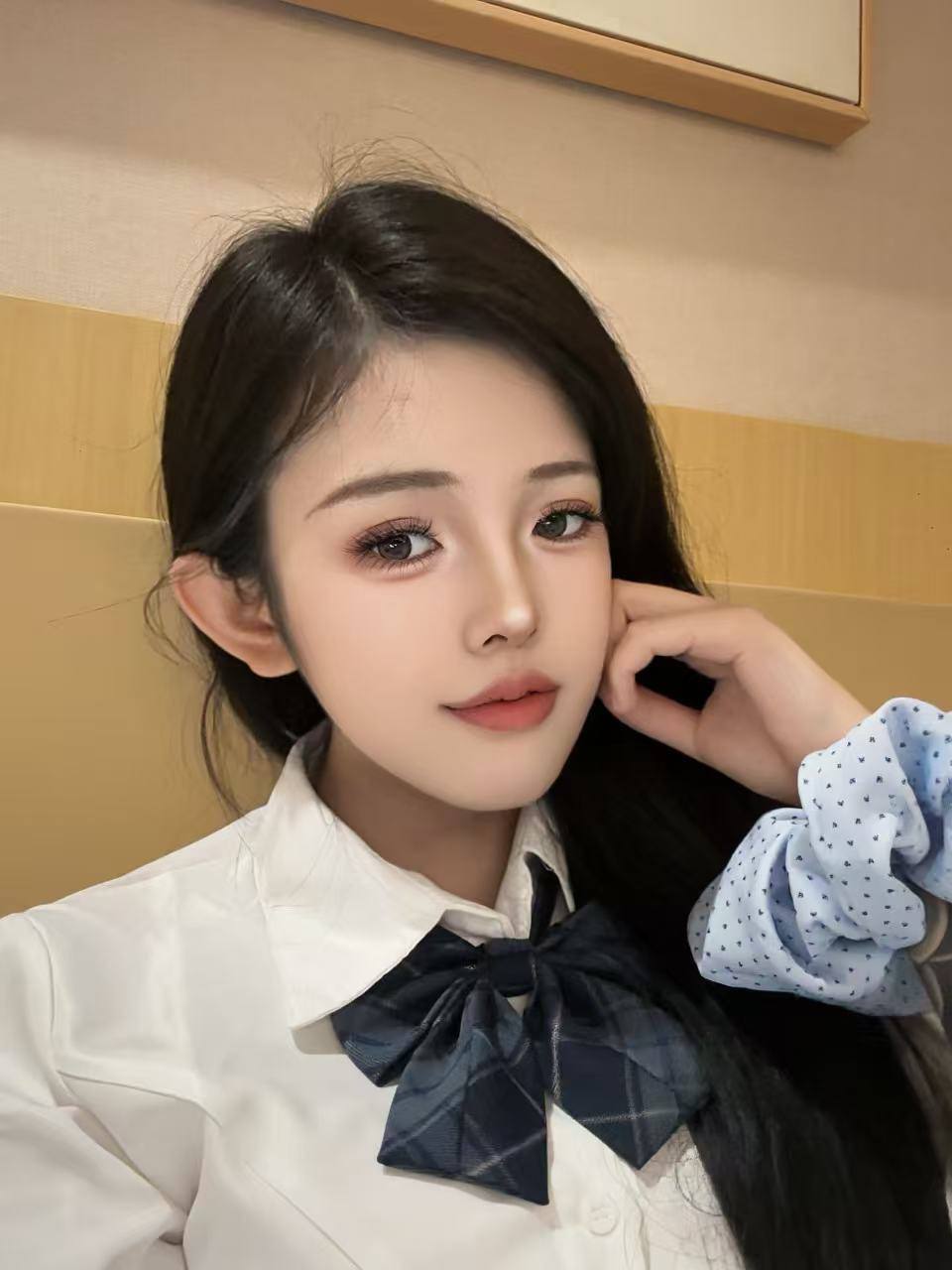 E729