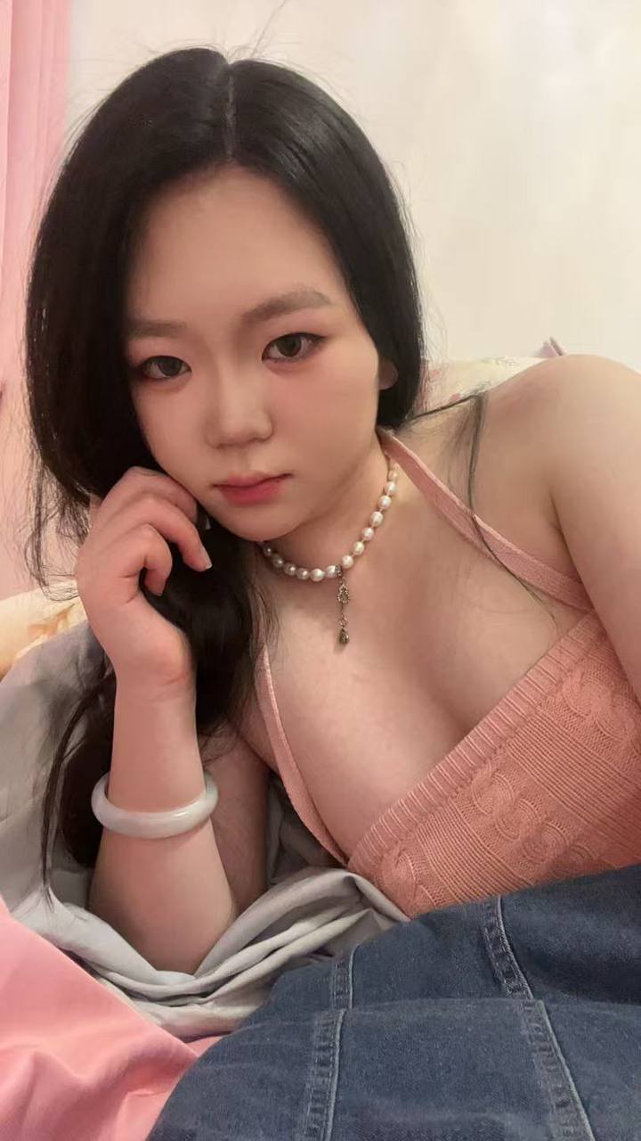 E844