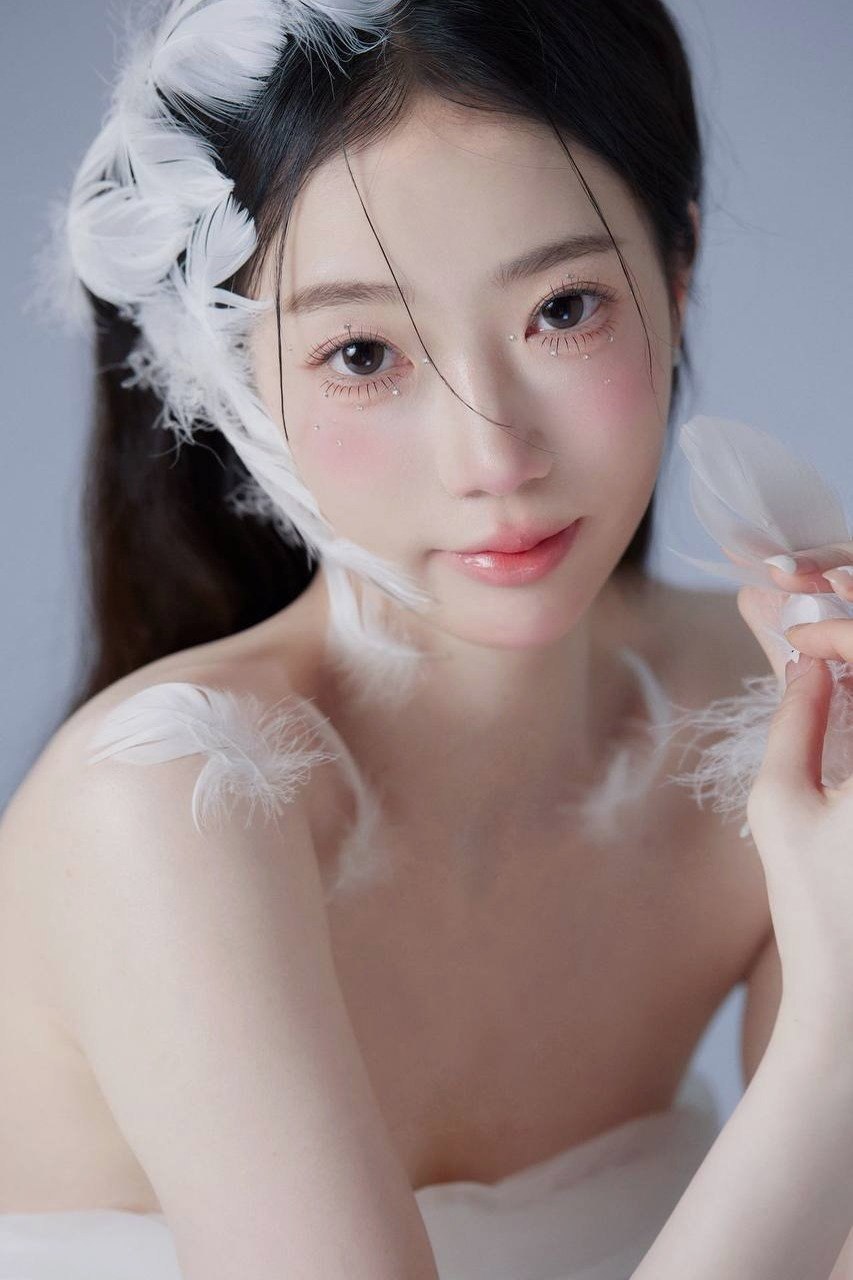 E934