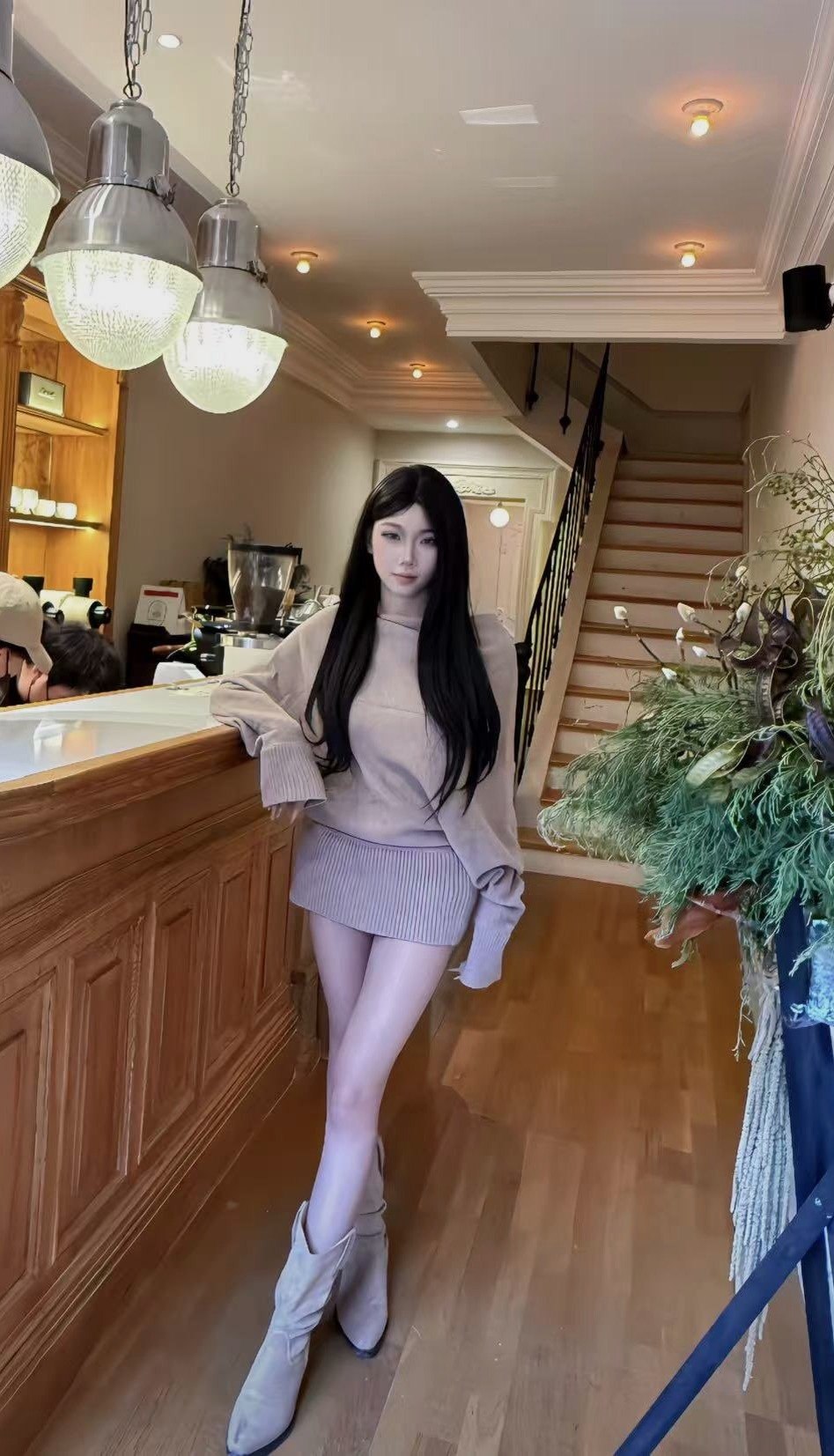 F567