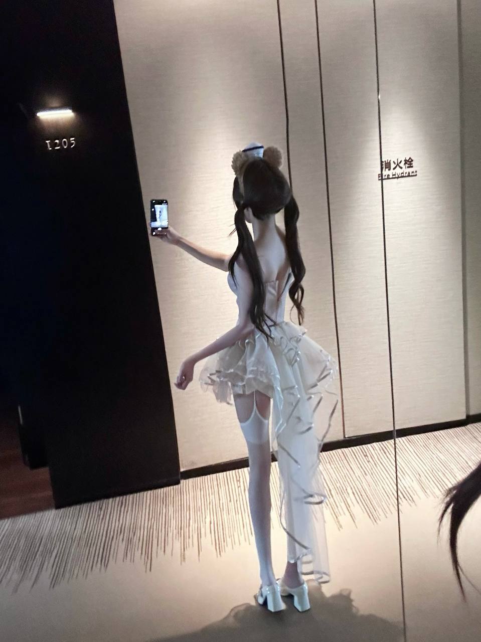 F734