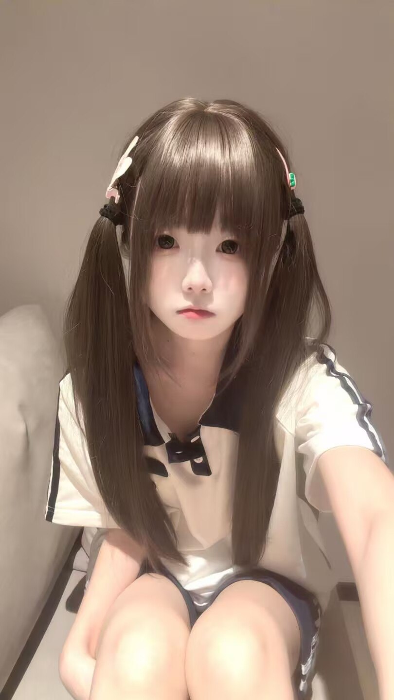 G445