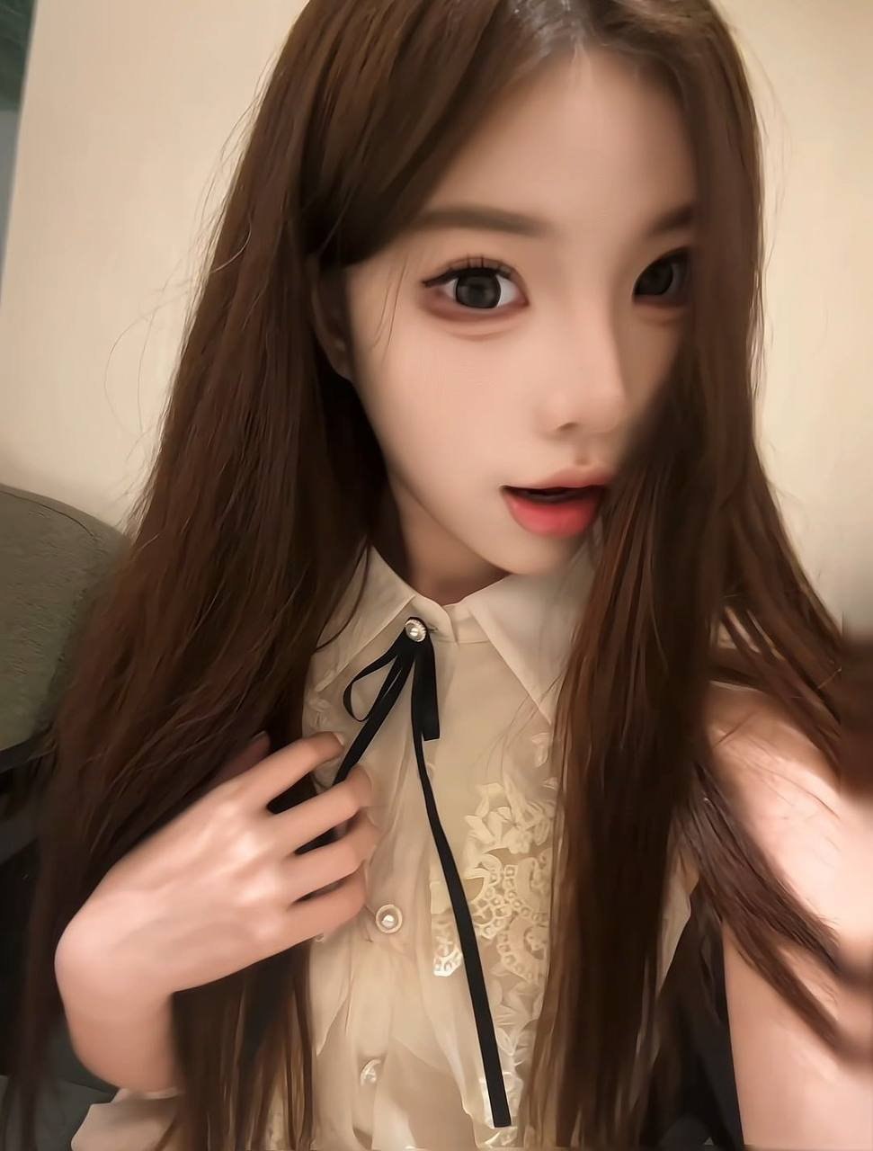 G899