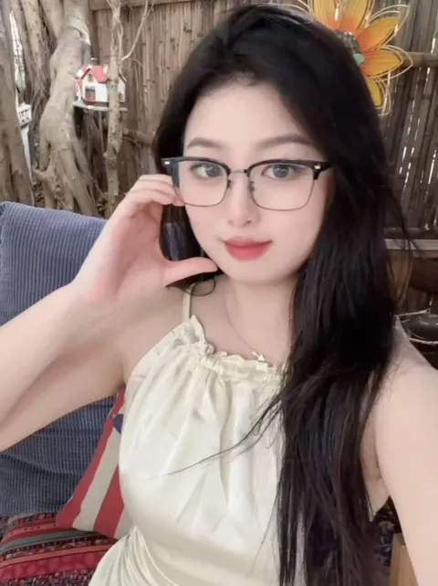 A693