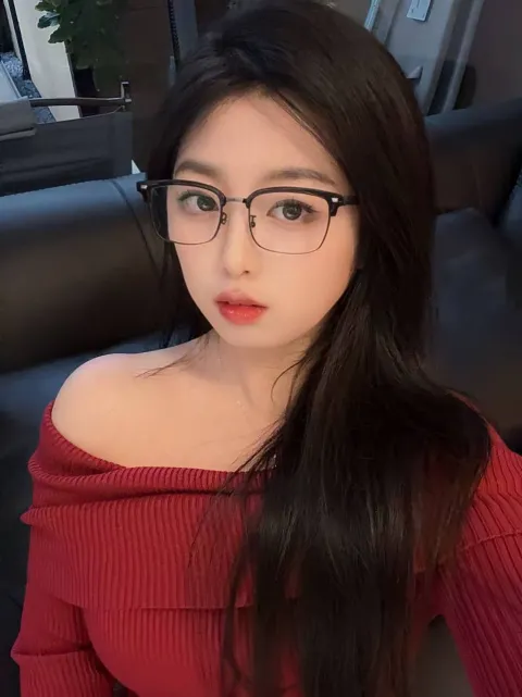 A693