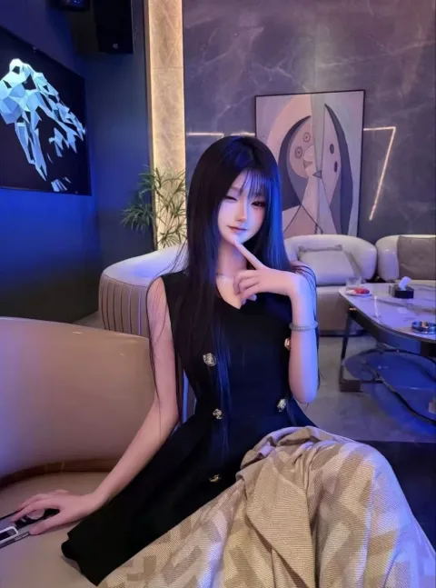 A805