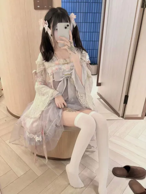 B028