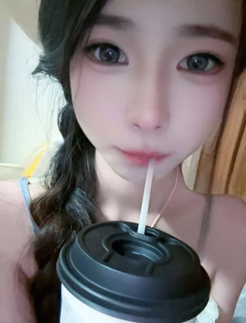 B049