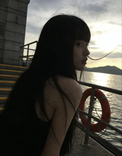 B373