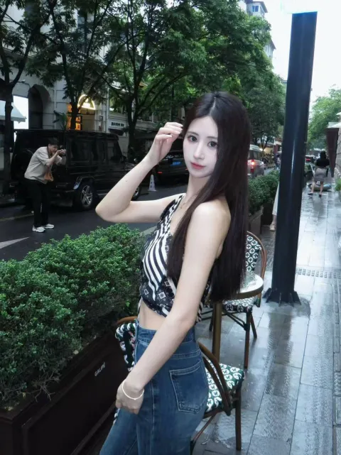 B417