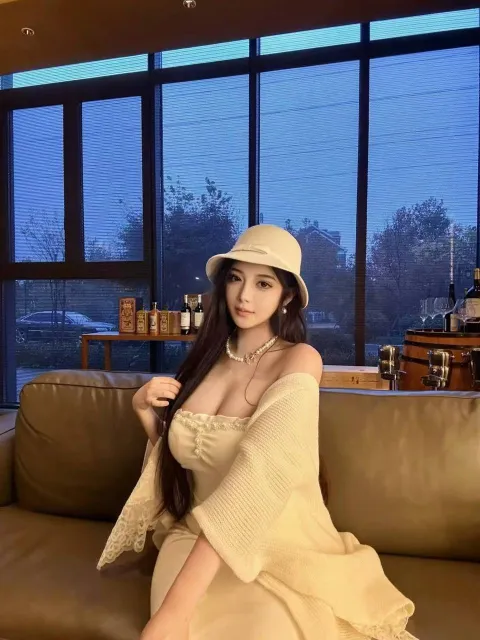 B429