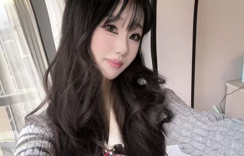 B529