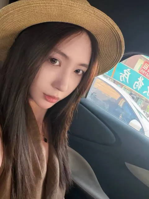 B541