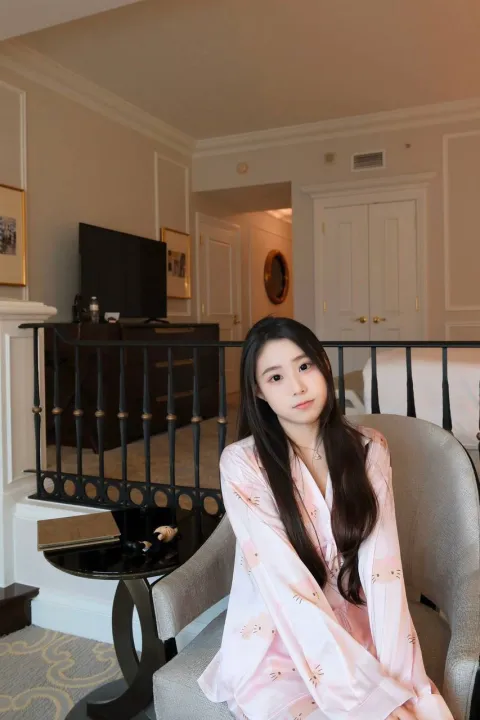 B696