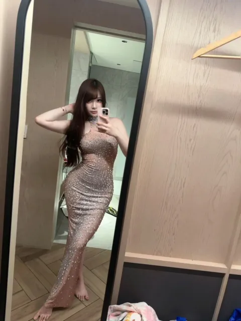 B818
