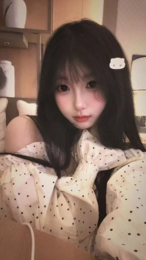 B829