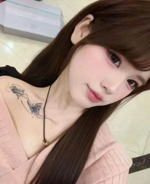 B839