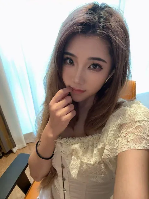 B956