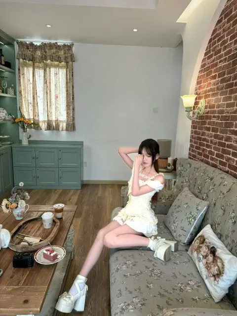 C025