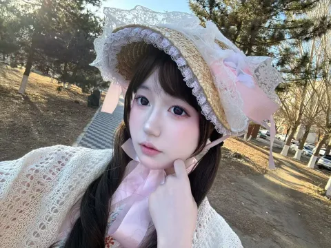 C935