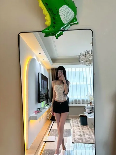 D023