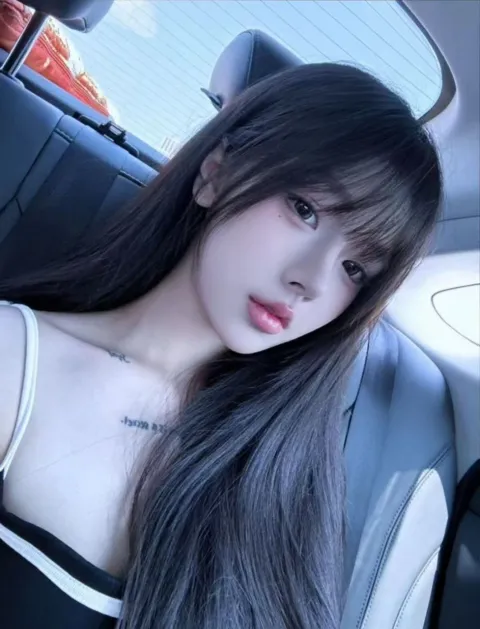D023