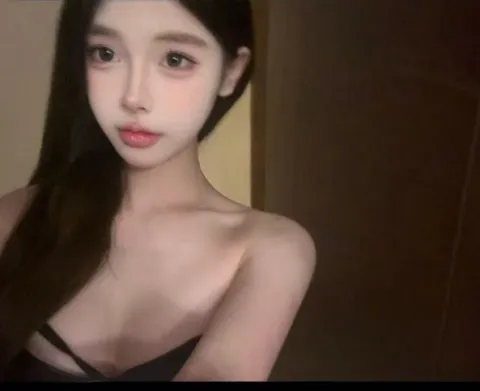 D023