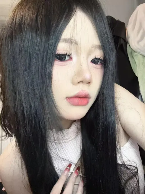 D028