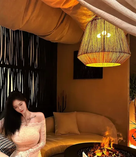 D306