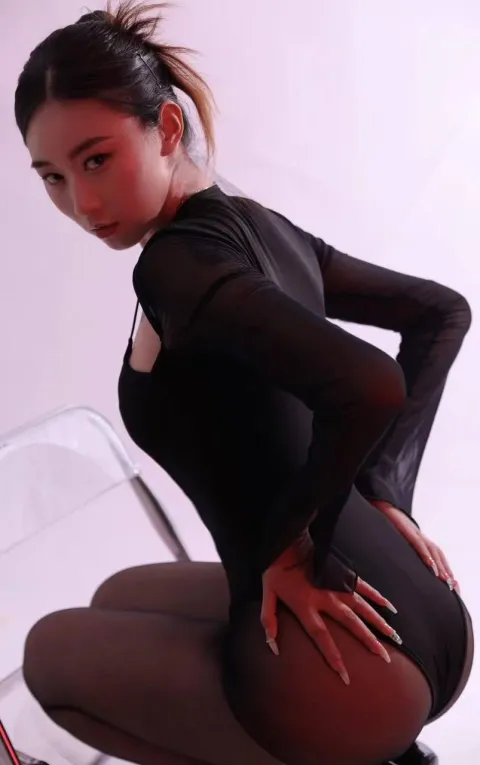 D532