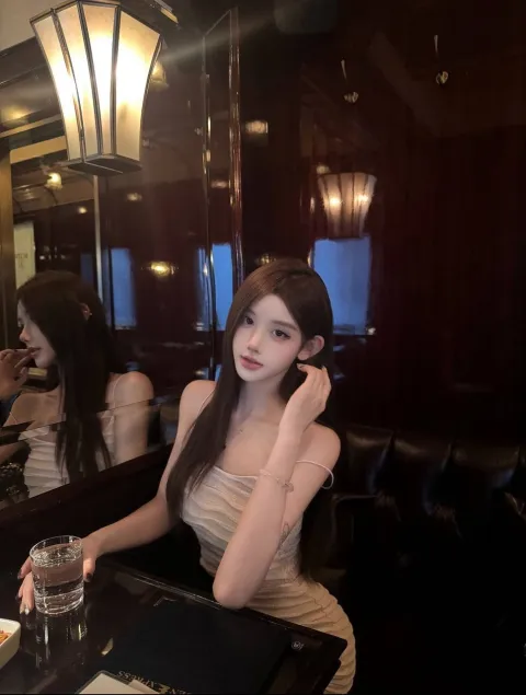 D644