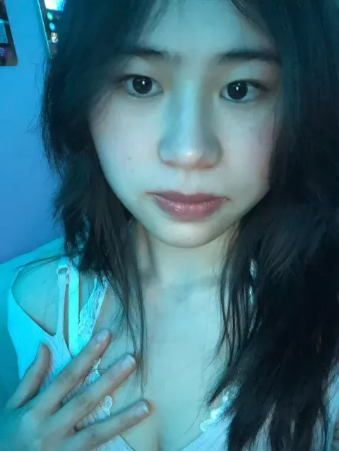 D697