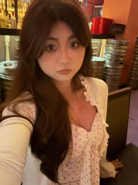 D714