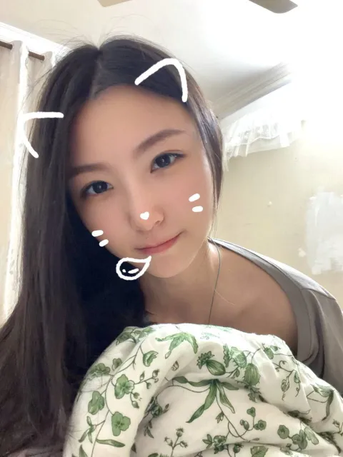 D735