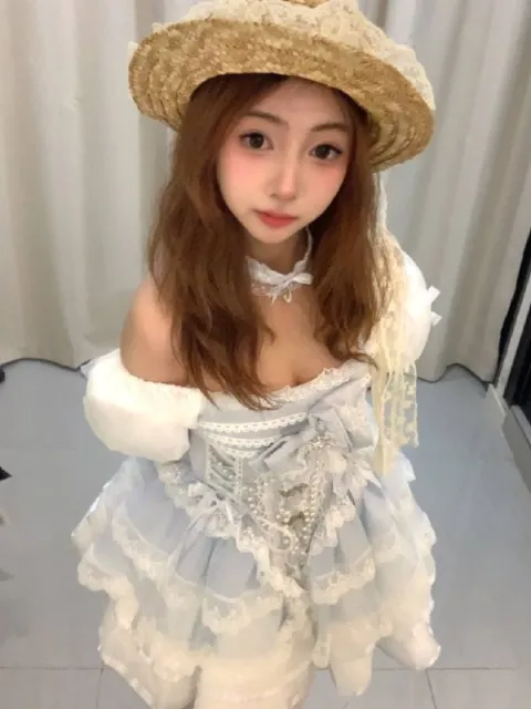 D780