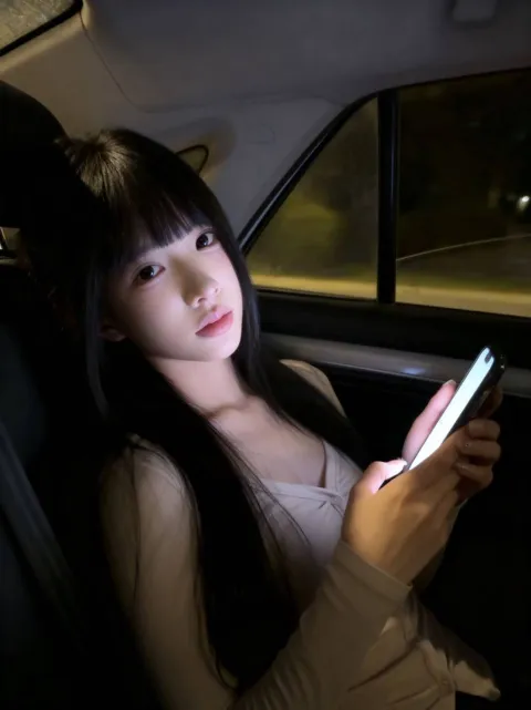D814