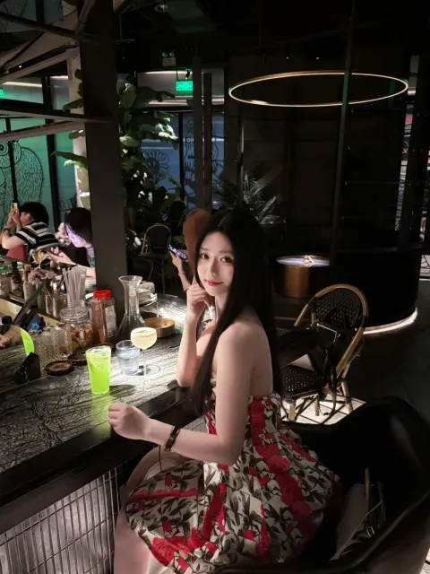 D844