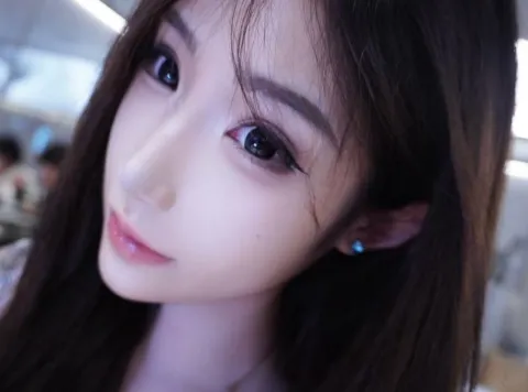 D847