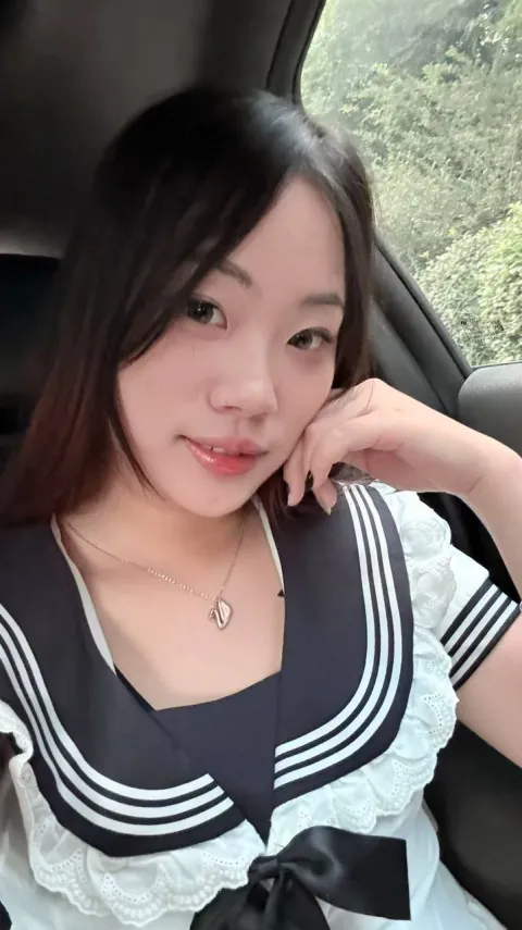 D868