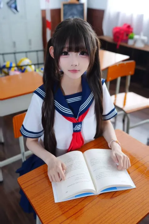 D884