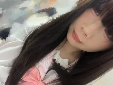 D887