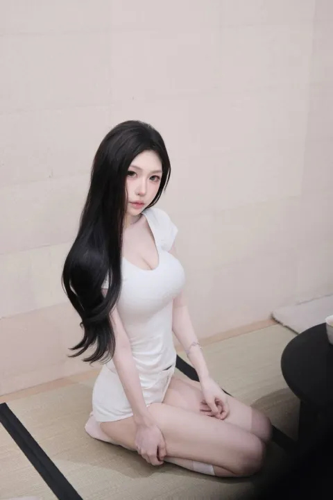 D927