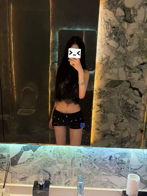 E010