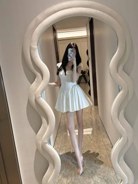 E014