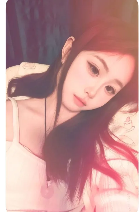 E025