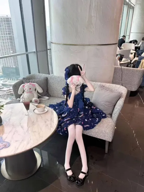 E026